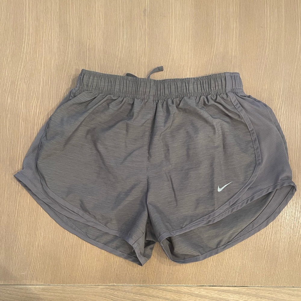 Women’s Nike Tempo Shorts